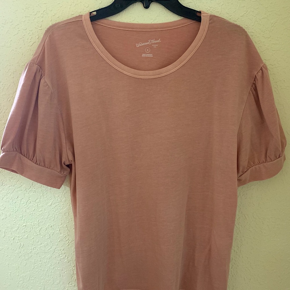Puffy sleeve pink top